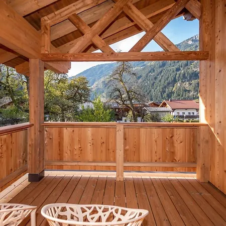 Griena Naturchalets **** מאיירהופן