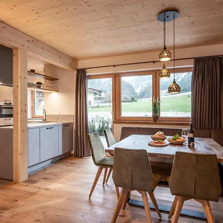 Griena Naturchalets **** Alpesi faház Mayrhofen